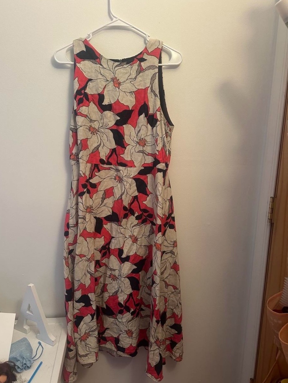 Ann Taylor Coral Floral Sleeveless Midi Dress with Cream Blooms